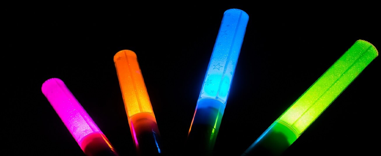光る棒 ペンライトとサイリウムの違いって 種類や用途 どこで買えるの を解説 ヲタ芸タイムズ